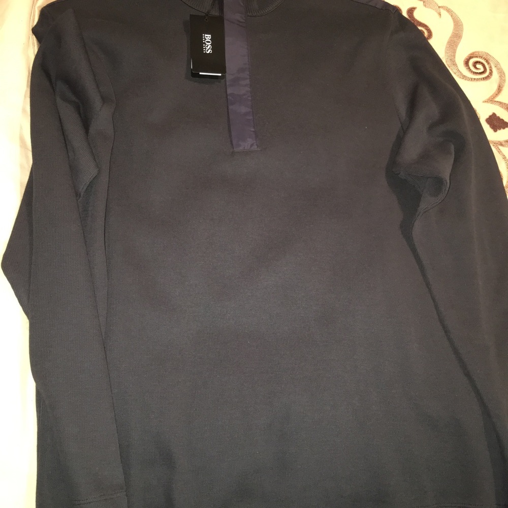 Boss sweater new never wear it